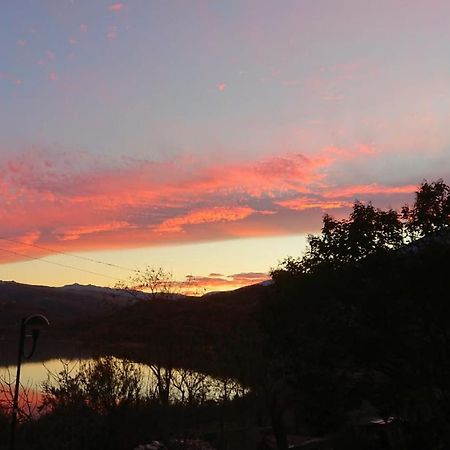 Lake Retreat - Maiella Apartment - Beautiful Lake And Mountain Views Casoli (Abruzzo) Exterior foto
